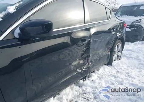 2014 Acura Ilx 2.4L из США, поврежденный, VIN 19VDE2E59EE000606